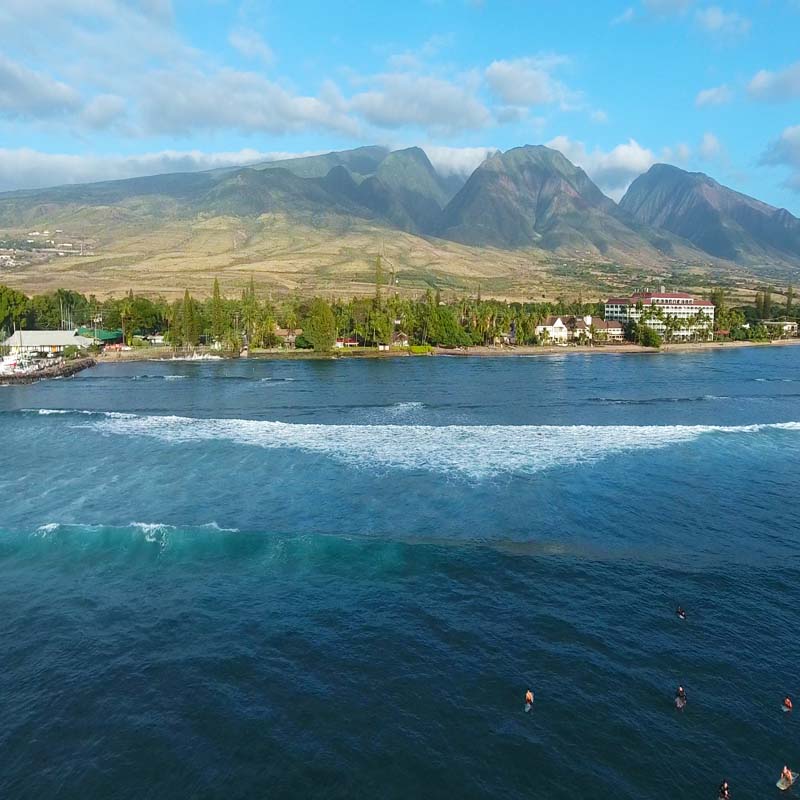 LAHAINA HARBOR (BREAKWALL)